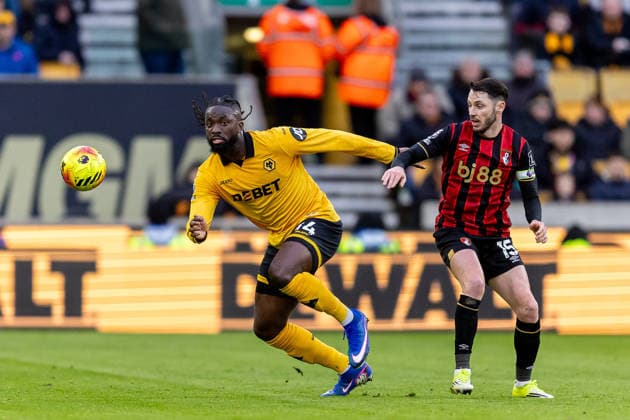 Wolverhampton Wanderers v Bournemouth, Premier League Wolverhampton Wanderers forward Tolu Arokodare (14) controls ball during the Premier League match between Wolverhampton Wanderers and Bournemouth at Molineux, Wolverhampton, UK on 31 January 2026. Wolverhampton Molineux West Midlands UK Editorial use only DataCo restrictions apply See www.football-dataco.com , Copyright: xManjitxNarotrax PSI-23661-0019