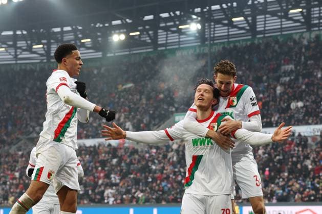 Torjubel von Michael Gregoritsch (FC Augsburg) zum Ausgleich 1:1, Noahkai Banks 40 (FC Augsburg), Arthur Chaves 34 (FC Augsburg), FC Augsburg vs. FC St. Pauli, Fussball, 1. Bundesliga, 20. Spieltag, 31.01.2026 DFB regulations prohibit any use of photographs as image sequences and or quasi-video Augsburg Bayern Deutschland *** Goal celebration by Michael Gregoritsch FC Augsburg to equalize 1 1, Noahkai Banks 40 FC Augsburg , Arthur Chaves 34 FC Augsburg , FC Augsburg vs FC St Pauli, Football, 1 Bundesliga, 20 Matchday, 31 01 2026 DFB regulations prohibit any use of photographs as image sequences and or quasi video Augsburg Bayern Germany Copyright: xkolbert-press ChristianxKolbertx