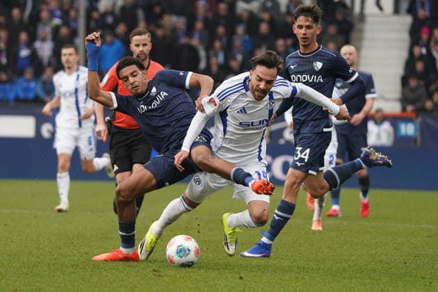 Football, 2 BL season 2025 2026 VFL Bochum vs FC Schalke 04 , 31 01 2026, Vonovia Ruhrstadion Bochum Francis Onyeka, VfL Bochum, Kenan Karaman FC Schalke 04 ,,
