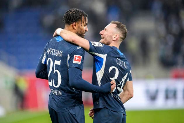 v.li.: Kevin Akpoguma (Hoffenheim, 25), Vladimir Coufal (Hoffenheim, 34), Spieler der TSG 1899 Hoffenheim, Jubel nach dem Schlusspfiff, Freude über den Sieg, Sieger, Gewinner, jubelt, jubeln, fröhlich, positiv, freut sich, freuen, optimistisch, Highlight, Action, Aktion, 31.01.2026, Sinsheim (Deutschland), Fussball, Bundesliga, TSG 1899 Hoffenheim - 1. FC Union Berlin, DFB DFL REGULATIONS PROHIBIT ANY USE OF PHOTOGRAPHS AS IMAGE SEQUENCES AND OR QUASI-VIDEO. *** from left Kevin Akpoguma Hoffenheim, 25 , Vladimir Coufal Hoffenheim, 34 , TSG 1899 Hoffenheim player, cheering after the final whistle, joy about the victory, winner, winner, cheers, cheer, cheerful, positive, rejoice, rejoice, optimistic, Highlight, Action, Action, 31 01 2026, Sinsheim Germany , Soccer, Bundesliga, TSG 1899 Hoffenheim 1 FC Union Berlin, DFB DFL REGULATIONS PROHIBIT ANY USE OF PHOTOGRAPHS AS IMAGE SEQUENCES AND OR QUASI VIDEO xozx