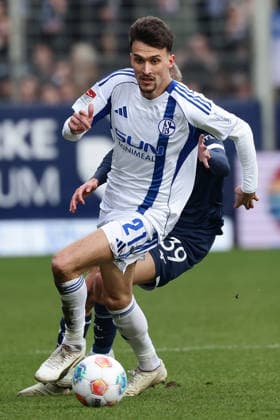 Bochum, Germany, 31 01 26, Dejan Ljubicic FC Schalke 04 and Leandro Morgalla VfL Bochum during the Bundesliga 2 match between VfL 1848 Bochum FC Schalke 04 at the Vonovia Ruhrstadion in Bochum Photo by Joachim Bywaletz DFB DFL REGULATIONS PROHIBIT ANY USE OF PHOTOGRAPHS AS IMAGE SEQUENCES AND OR QUASI VIDEO Copyright: JoachimxBywaletz xJB-Sportfoto