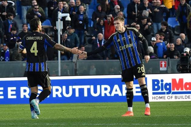 Antonio Caracciolo (Pisa) and pi20 celebrate during Pisa SC vs US Sassuolo, Italian soccer Serie A match in Pisa, Italy, January 31 2026  Copyright: xGabrielexMasotti IPAxSportx xipa-agency.netx xx IPA_70798057 IPA_Agency_IPA70798057