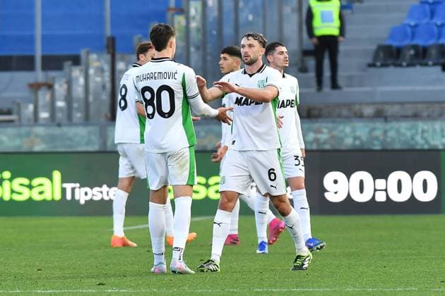 Players Sassuolo celebrate at the end of the match during Pisa SC vs US Sassuolo, Italian soccer Serie A match in Pisa, Italy, January 31 2026  Copyright: xGabrielexMasotti IPAxSportx xipa-agency.netx xx IPA_70798210 IPA_Agency_IPA70798210