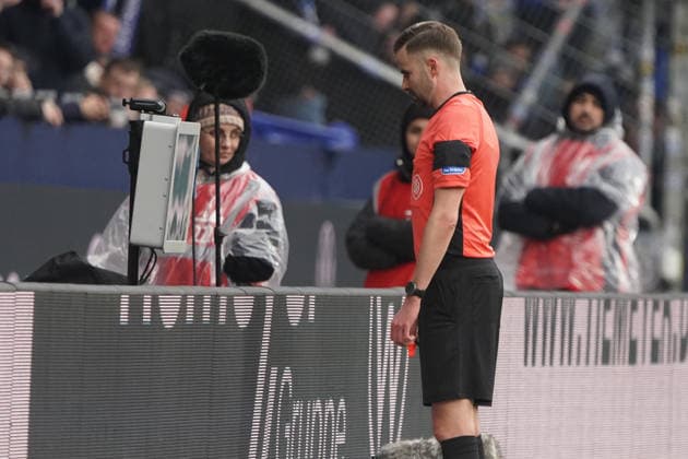 Soccer, 2 BL season 2025 2026 VFL Bochum vs FC Schalke 04 , 31 01 2026, Vonovia Ruhrstadion Bochum Michael Bacher , Watch video proof