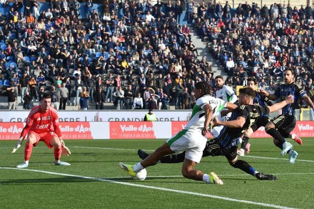 Armand Gaetan Lauriente (Sassuolo) opportunity during Pisa SC vs US Sassuolo, Italian soccer Serie A match in Pisa, Italy, January 31 2026  Copyright: xGabrielexMasotti IPAxSportx xipa-agency.netx xx IPA_70798603 IPA_Agency_IPA70798603