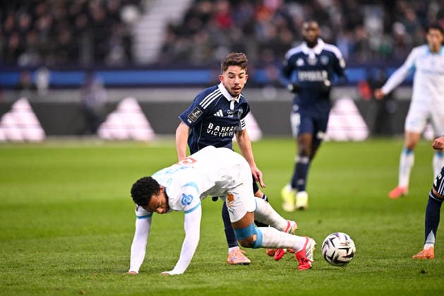 Paris FC v Olympique de Marseille - Ligue 1 McDonald s 2025 2026 21 Maxime LOPEZ (pfc) during the Ligue 1 McDonald s match between Paris FC and Marseille at Stade Jean Bouin on January 31, 2026 in Paris, France. Paris France  Copyright: xFEPx 776348267