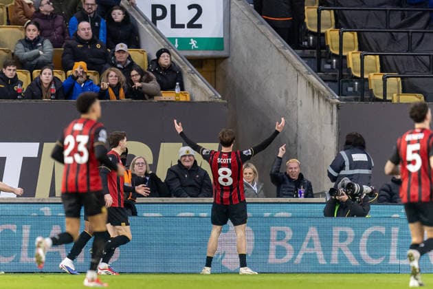Wolverhampton Wanderers v Bournemouth, Premier League GOAL scores 2-0 Bournemouth midfielder Alex Scott (8) scores and celebrates during the Premier League match between Wolverhampton Wanderers and Bournemouth at Molineux, Wolverhampton, UK on 31 January 2026. Wolverhampton Molineux West Midlands UK Editorial use only DataCo restrictions apply See www.football-dataco.com , Copyright: xManjitxNarotrax PSI-23661-0041