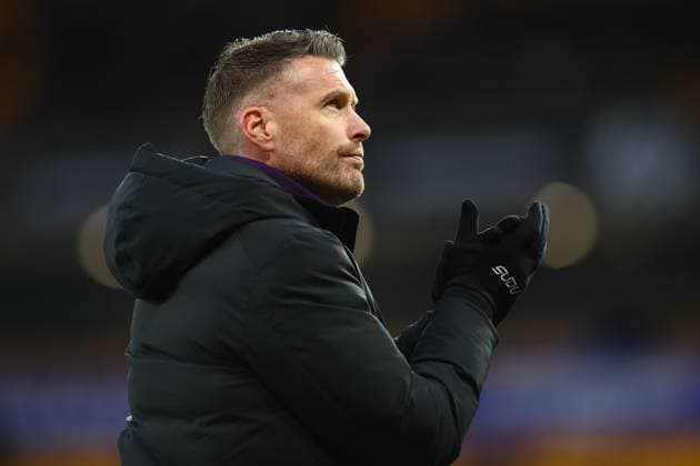 Rob Edwards head coach of Wolverhampton Wanderers applauds the fans Wolverhampton Wanderers v AFC Bournemouth, Premier League, Football, Molineux, Wolverhampton, UK - 31 Jan 2026Wolverhampton Molineux United Kingdom EDITORIAL USE ONLY No use with unauthorised audio, video, data, fixture lists, club league logos or live services. Online in-match use limited to 120 images, no video emulation. No use in betting, games or single club league player publications. Copyright: xMichaelxZemanek Shutterstockx 16496747ar