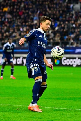 FOOTBALL : Paris FC vs Marseille - Ligue 1 - 31 01 2026 Maxime Lopez ( 21 - PFC ) during the Ligue 1 match between Paris FC and Olympique de Marseille at Stade Jean Bouin on January 31, 2026 in Paris, France. ( Photo by Federico Pestellini PsnewZ ) - ParisFrance  Copyright: xFedericoxPestellinix