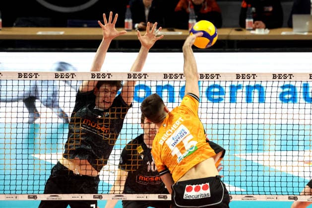 DEU, Sixdays Berlin, 31 01 2026, Velodrom, Berlin, DEU, Sixdays Berlin, pictured Moritz Reichert BR Volleys 15 , Lorenz Rudolf FT 1844 Freiburg 7 , Marco Frohberg FT 1844 Freiburg 10 nordphotoxGmbHx xEngler nph00076