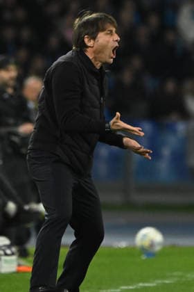 Antonio Conte coach of SSC Napoli gestures during Serie A Enelive match between SSC Napoli vs ACF Fiorentina:Danilo Gemito Live Photo  Copyright: xDaniloxGemito IPAxSportx xipa-agency.netx xx IPA_70802387 IPA_Agency_IPA70802387