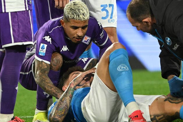 the injury a Giovanni Di Lorenzo of SSC Napoli during Serie A Enelive match between SSC Napoli vs ACF Fiorentina:Danilo Gemito Live Photo  Copyright: xDaniloxGemito IPAxSportx xipa-agency.netx xx IPA_70802491 IPA_Agency_IPA70802491
