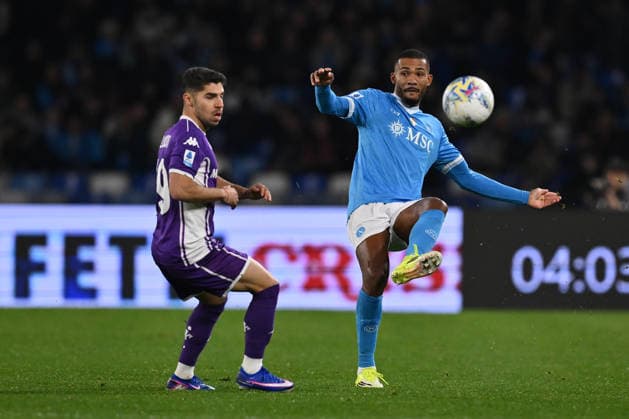 Manor Solomon of A.C.F. Fiorentina and Juan Jesus of S.S.C. Napoli are in action during the 23th day of the Serie A Championship between S.S.C. Napoli and A.C.F. Fiorentina at the Diego Armando Maradona Stadium on January 31, 2026 in Naples, Italy.  Copyright: xDomenicoxCippitelli IPAxSportx xipa-agency.netx xx IPA_70802595 IPA_Agency_IPA70802595