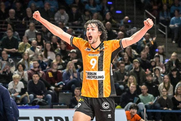 31 01 2026, xlakx, Volleyball 1 Bundesliga Men, BR Volleys FT 1844 Freiburg v l Nolan Flexen BR Volleys Celebrating the point Berlin Daniel Lakomski