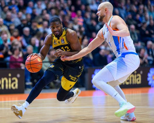 Yorman, Polas Bartolo Forward, MHP Riesen Ludwigsburg, 13 , Robin, Christen Forward, Science City Jena, 8 GER, Science City Jena vs MHP Riesen Ludwigsburg, easyCredit Basketball Bundesliga, Matchday 18, Season 2025 2026, 31 01 2026 GER, Science City Jena vs MHP Riesen Ludwigsburg, easyCredit Basketball Bundesliga, Matchday 18, Season 2025 2026, 31 01 2026 Jena Copyright: xEibner-Pressefoto MartinxHerbstx EP_MHT