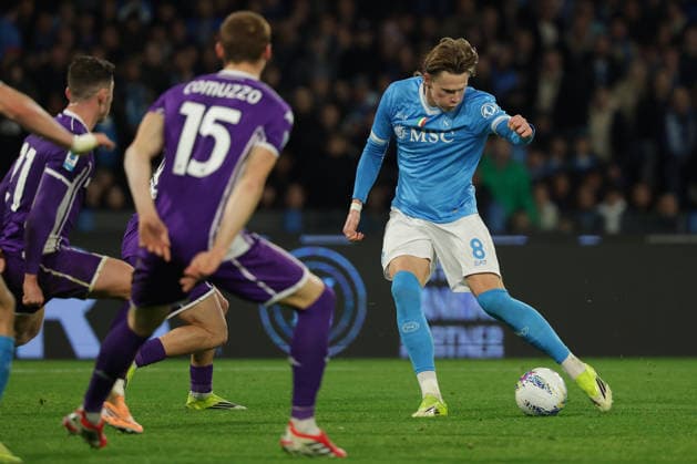 Napoli s Scott McTominay during the Serie A soccer match between Napoli and Fiorentina at the Diego Armando Maradona Stadium in Naples, southern italy - Saturday , January 31 , 2026. - Soccer .  Copyright: xAlessandroxGarofalo LaPressex