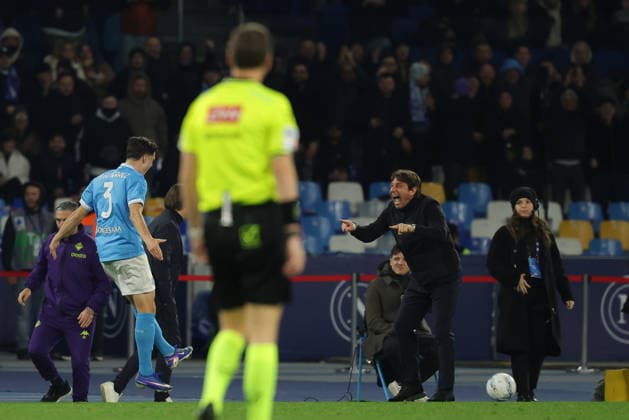 Napoli™s Miguel Gutierrez celebrates after scoring goal 2-0 for Napoli™s head coach Antonio Conte during the Serie A soccer match between Napoli and Fiorentina at the Diego Armando Maradona Stadium in Naples, southern italy - Saturday , January 31 , 2026. - Soccer .  Copyright: xAlessandroxGarofalo LaPressex