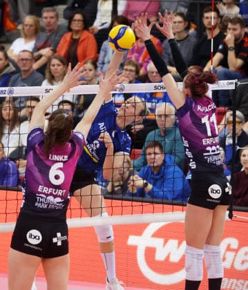 31 01 2026, Germany, Stuttgart Volleyball Allianz MTV Stuttgart vs Schwarz Weiß Erfurt, Antonia Stautz Stuttgart, Center