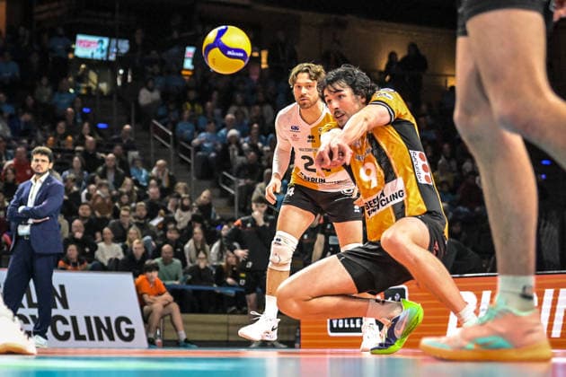 31 01 2026, xlakx, Volleyball 1 Bundesliga Men, BR Volleys FT 1844 Freiburg v l Kyle Dagostino BR Volleys , Nolan Flexen BR Volleys Acceptance Berlin Daniel Lakomski