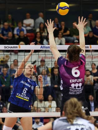 31 01 2026, Germany, Stuttgart Volleyball Allianz MTV Stuttgart vs Schwarz Weiß Erfurt, Antonia Stautz Stuttgart, left