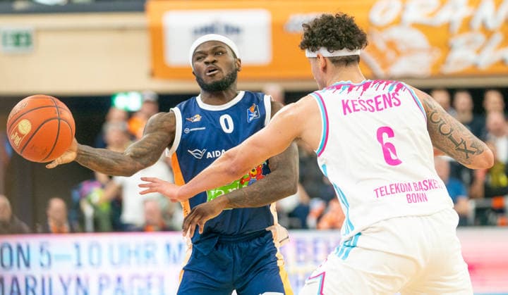 Basketball, BBL, Rostock Seawolves - Telekom Baskets Bonn