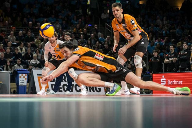 31 01 2026, xlakx, Volleyball 1 Bundesliga Men, BR Volleys FT 1844 Freiburg v l Nolan Flexen BR Volleys Acceptance Berlin Daniel Lakomski