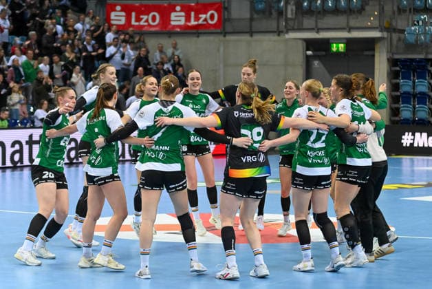 Jubilation at VfL Oldenburg after the victory over SV Union Halle Neustadt VfL Oldenburg vs SV Union Halle Neustadt, ALSCO Handball Bundesliga Women, Matchday 15, Season 2025 2026, 31 01 2026, VfL Oldenburg vs SV Union Halle Neustadt, ALSCO Handball Bundesliga Women, Matchday 15, Season 2025 2026, 31 01 2026 Oldenburg Copyright: xEibner-Pressefoto RobertxGertzenx EP_RGN