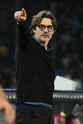 CALCIO - Serie A - SSC Napoli vs ACF Fiorentina Paolo Vanoli of ACF Fiorentina gestures during Serie A Enelive match between SSC Napoli vs ACF Fiorentina:Danilo Gemito Live Photo Naples Italy  Copyright: xIPAxSport ABACAx