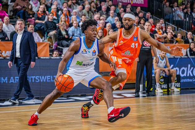 1 Basketball Bundesliga, easyCredit BBL, Season 2025 2026, Men, Main Round, Matchday 18, 31 01 2026, RASTA Vechta Frankfurt Skyliners Nahiem Alleyne 4 Frankfurt Skyliners in action Vechta RASTA Dome Lower Saxony Germany