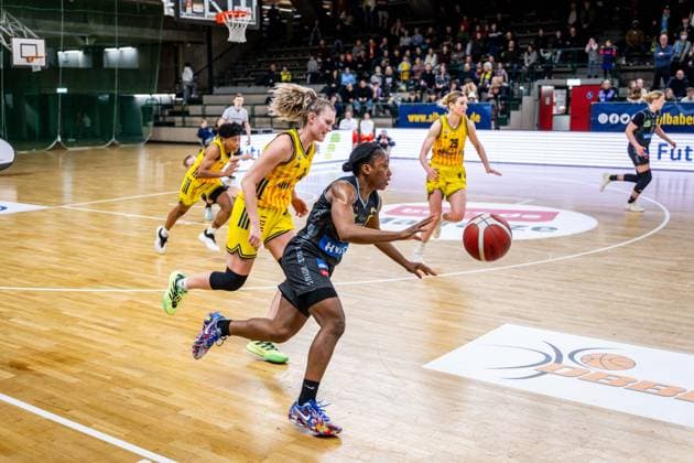 Basketball Berlin 31 01 2026 Season 2025 2026 DBBL 1 Bundesliga Alba Berlin Saarlouis Royals Martha Burse Saarlouis, No 25 Nina Rosemeyer Alba, No 11