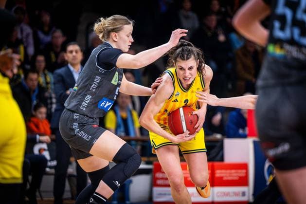 Basketball Berlin 31 01 2026 Season 2025 2026 DBBL 1 Bundesliga Alba Berlin Saarlouis Royals Theresa Simon Alba, No 03 Emma Eichmeyer Saarlouis, No 09