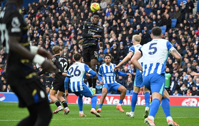 Thierno Barry of Everton beats everyone to the cross during the Premier League match between Brighton and Hove Albion and Everton at the American Express Stadium, Brighton UK - Saturday 31st January 2026 Brighton v Everton Premier League Football, Amex Stadium, Sussex, UK - 31 Jan 2026Brighton Amex Stadium Sussex United Kingdom Editorial use only. No merchandising. For Football images FA and Premier League restrictions apply inc. no internet mobile usage without FAPL license - for details contact Football Dataco  Copyright: xLizxFinlayson TPI Shutterstockx 16497437bt