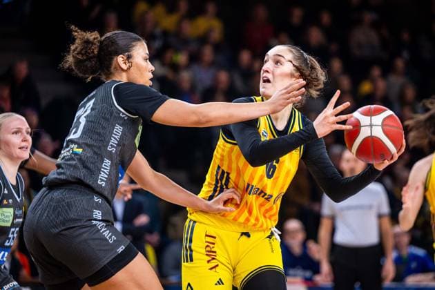 Basketball Berlin 31 01 2026 Season 2025 2026 DBBL 1 Bundesliga Alba Berlin Saarlouis Royals Lilli Schultze Alba, No 16 Brynn Shoup Hill Saarlouis, No 23