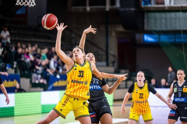 Basketball Berlin 31 01 2026 Season 2025 2026 DBBL 1 Bundesliga Alba Berlin Saarlouis Royals Emily Kiser Alba, No 33 Brynn Shoup Hill Saarlouis, No 23