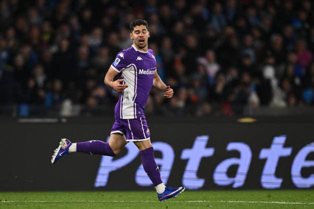 CALCIO - Serie A - SSC Napoli vs ACF Fiorentina Manor Solomon of A.C.F. Fiorentina celebrates after scoring the goal of 2-1 during the 23th day of the Serie A Championship between S.S.C. Napoli and A.C.F. Fiorentina at the Diego Armando Maradona Stadium on January 31, 2026 in Naples, Italy. Naples Italy  Copyright: xIPAxSport ABACAx