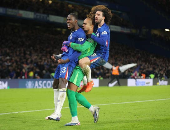 Chelsea v West Ham United, English Premier League, Stamford Bridge, London, UK - 31 01 2026 Trevoh Chalobah, Robert Sanchez snd Marc Cucurella of Chelsea celebrate the 3-2 home win against West Ham United during the Premier League game at Stamford Bridge London Stamford Bridge London GBR, UK NEWSPAPERS OUT Copyright: xMarkxGreenwoodx