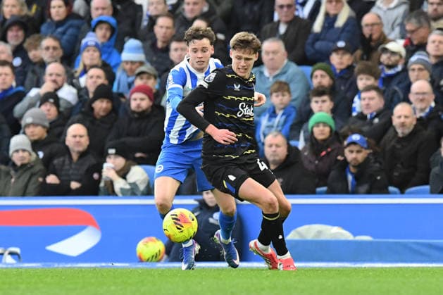 Brighton and Hove Albion v Everton, Premier League Maxim De Cuyper Defender of Brighton and Hove Albion and Harrison Armstrong Midfielder of Everton FC in action during the Premier League match between Brighton and Hove Albion and Everton at the American Express Stadium, Brighton and Hove, UK on 31 January 2026. Brighton and Hove American Express Stadium East Sussex UK Editorial use only DataCo restrictions apply See www.football-dataco.com , Copyright: xJeffxMoodx PSI-23658-0137