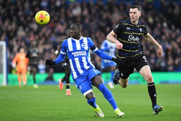 Brighton and Hove Albion v Everton, Premier League Yankuba Minteh Forward of Brighton and Hove Albion and Michael Keane Defender of Everton FC in action during the Premier League match between Brighton and Hove Albion and Everton at the American Express Stadium, Brighton and Hove, UK on 31 January 2026. Brighton and Hove American Express Stadium East Sussex UK Editorial use only DataCo restrictions apply See www.football-dataco.com , Copyright: xJeffxMoodx PSI-23658-0141