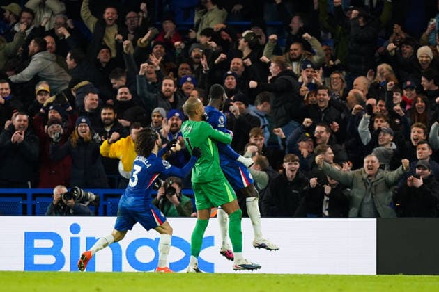 Chelsea v West Ham United, Premier League Marc Cucurella of Chelsea, Robert Sanchez of Chelsea and Trevoh Chalobah of Chelsea celebrating after the Chelsea v West Ham United Premier League match at Stamford Bridge, London, England on 31 January 2026 Credit: Dylan Hepworth Every Second Media Editorial use only. All images are copyright Every Second Media Limited. No images may be reproduced without prior permission. All rights reserved. Premier League and Football League images are subject to licensing agreements with Football DataCo Limited. see https: www.football-dataco.com Copyright: xIMAGO EveryxSecondxMediax ESM-1782-0098 DylanxHepworthx xEveryxSecondxMediax