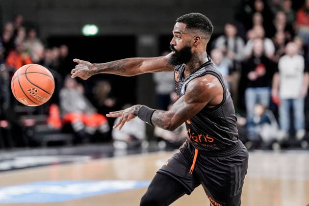 Germany easyCredit BBL, Main Round 2025 26, 18 Matchday Veolia Towers Hamburg vs NINERS Chemnitz Inselpark Arena Hamburg Corey Davis NINERS Chemnitz, 5 Copyright: xStefanxTrochax