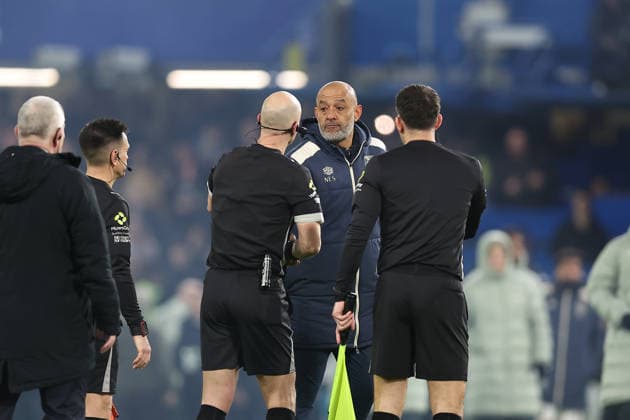 31st January 2026; Stamford Bridge, Chelsea, London, England: Premier League Football, Chelsea versus West Ham United; West Ham United manager Nuno Espirito Santo shakes hands with referee Anthony Taylor after the match  KatiexChan Content restricted for UK based newspaper