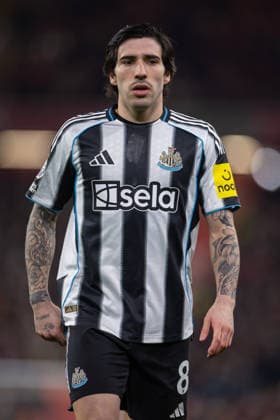 Football - FA Premier League - Liverpool FC v Newcastle United FC LIVERPOOL, ENGLAND - Saturday, January 31, 2026: Newcastle United s Sandro Tonali during the FA Premier League match between Liverpool FC and Newcastle United FC at Anfield. (Photo by David Rawcliffe Propaganda) LIVERPOOL Anfield MERSEYSIDE ENGLAND  Copyright: xDavidxRawcliffex P2026-01-31-Liverpool_Newcastle-28