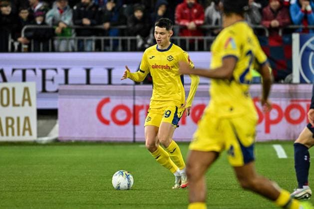 Tobias Slotsager of Hellas Verona during Cagliari Calcio vs Hellas Verona FC, Italian soccer Serie A match in Cagliari, Italy, January 31 2026  Copyright: xLuigixCanu IPAxSportx xipa-agency.netx xx IPA_70809656 IPA_Agency_IPA70809656