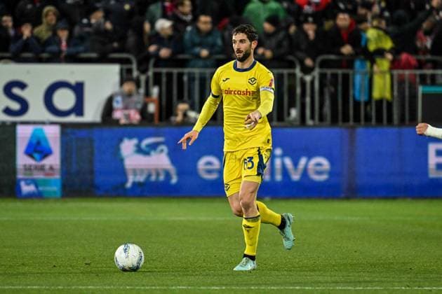 Roberto Gagliardini of Hellas Verona during Cagliari Calcio vs Hellas Verona FC, Italian soccer Serie A match in Cagliari, Italy, January 31 2026  Copyright: xLuigixCanu IPAxSportx xipa-agency.netx xx IPA_70809678 IPA_Agency_IPA70809678