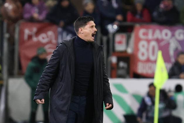 January 31, 2026, Cagliari: Cagliari s head coach Fabio Pisacane gestures during the Italian Serie A soccer match Cagliari calcio vs Hellas Verona at the Unipol Domus in Cagliari, Italy, 31 January 2026.ANSA FABIO MURRU Serie A: Cagliari - Hellas Verona  - ZUMAa110 20260131_zaf_a110_078 Copyright: xFabioxMurrux