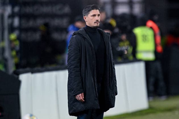 Cagliari s coach Fabio Pisacane during the Serie A soccer match between Cagliari Calcio and Hellas Verona at the Unipol Domus in Cagliari, Sardinia - Saturday, 31st January 2026. - Soccer  Copyright: xGianlucaxZuddas LaPressex