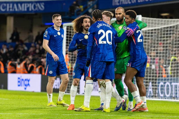 Chelsea v West Ham United, Premier League Chelsea celebrate their 3-2 win after the final whistle during the Premier League match between Chelsea and West Ham United at Stamford Bridge, London, UK on 31 January 2026. London Stamford Bridge Greater London UK Editorial use only DataCo restrictions apply See www.football-dataco.com , Copyright: xToyinxOshodix PSI-23659-0095