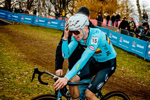 Cyclocross - UCI cyclo-cross World Championships Hulst - Day 2 Aaron Dockx (BEL ) in disbelief after claiming his world title 2026 UCI cyclo-cross World Championships Men U23 - Hulst The Netherlands Photo: Stijn Bastens CC Hulst The Netherlands  Copyright: xContentxCurationx StijnxBastensx xCCx