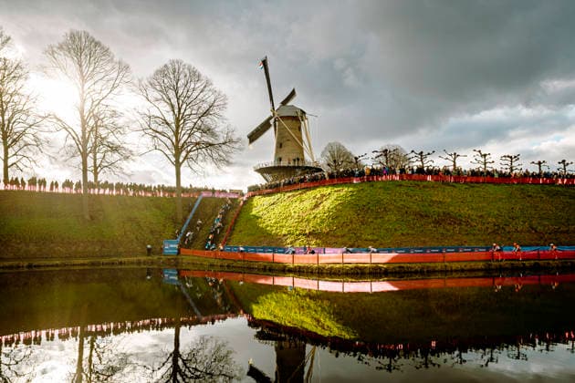Cyclocross - UCI cyclo-cross World Championships Hulst - Day 2 The UCI cyclo-cross World Championships Women Elite through the historic heart of the fortified city Hulst, by the Windmill 2026 UCI cyclo-cross World Championships Women Elite - Hulst The Netherlands Photo: Stijn Bastens CC Hulst The Netherlands  Copyright: xContentxCurationx StijnxBastensx xCCx
