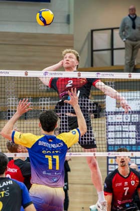 1 Volleyball Bundesliga Season 2025 2026 Cerebricks Volley Goats Mitteldeutschland vs Barock Volleys MTV Ludwigsburg Halle, Germany January 31, 2026 Pictured from left Nick Breitenbach Bitterfeld and Philipp Herrmann Ludwigsburg Halle Saale swh Arena Sachsen Anhalt Germany